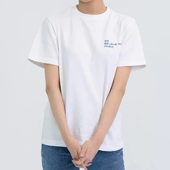 HYBE INSIGHT: White T-Shirt -  Official Exclusive Merchandise - BTS - SEALED - Picture 3 of 6